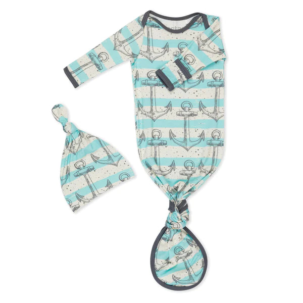 Baby Clothes 0-3 Tie Gown & Hat